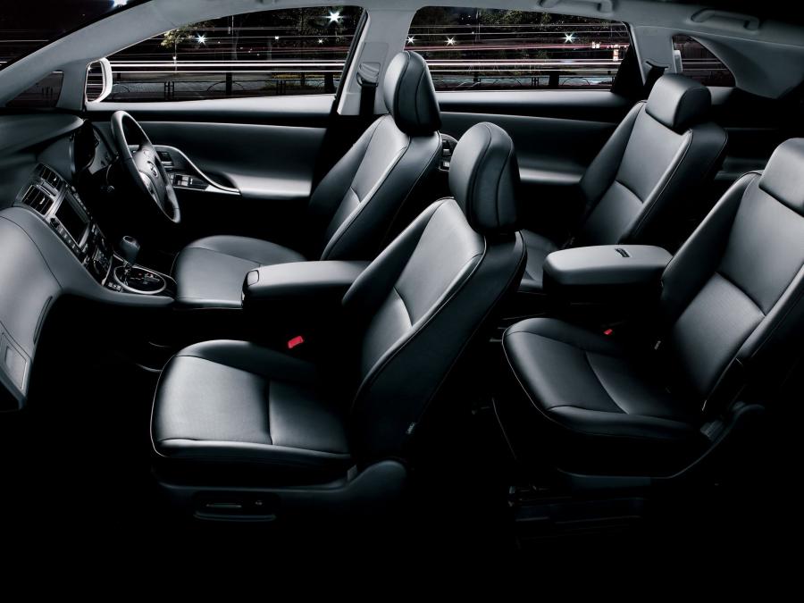  Toyota Mark X ZiO Aerial 2011 года  (фото 4 из 4)